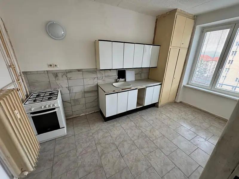 1+1, tř. Budovatelů 2389/42, Most, Ústecký kraj