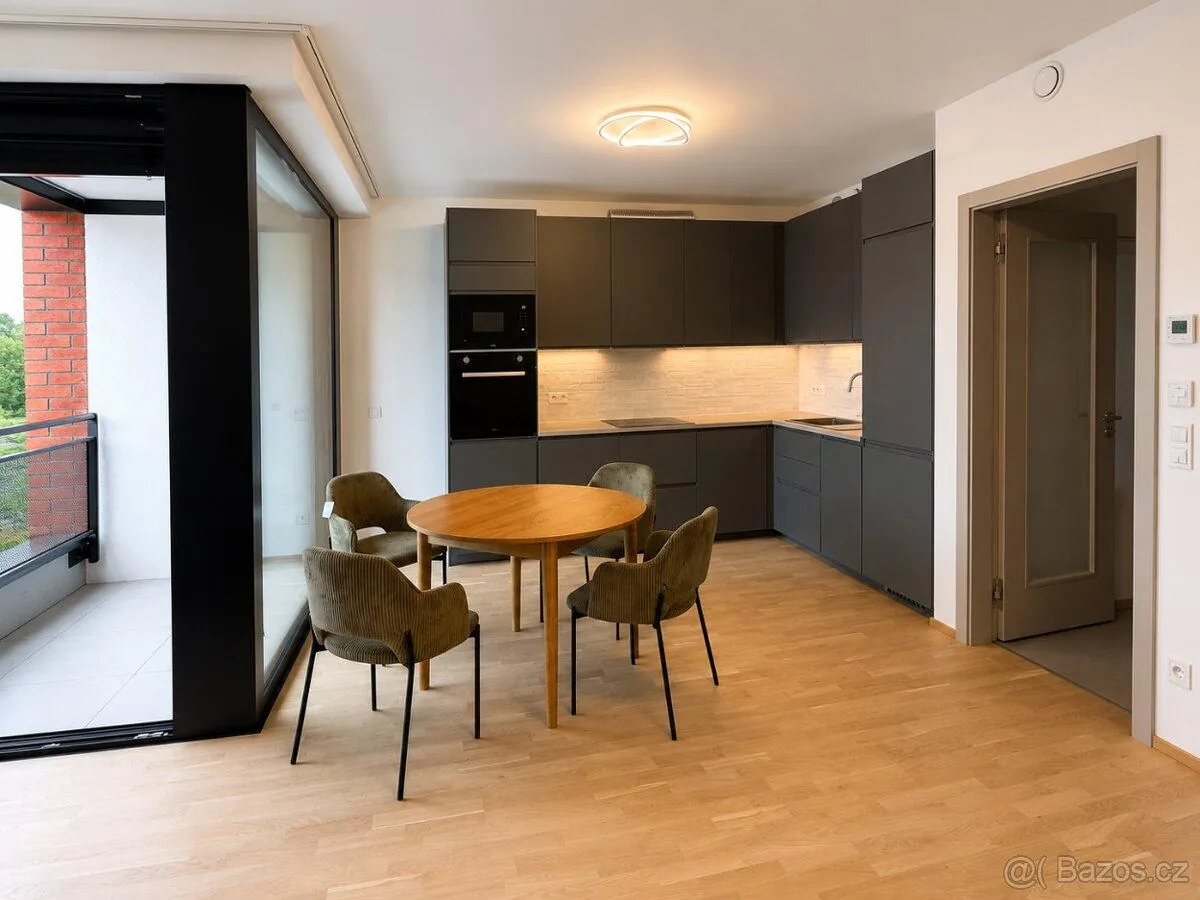 2+kk, Hartigova 2938/36, Praha 3 - Žižkov