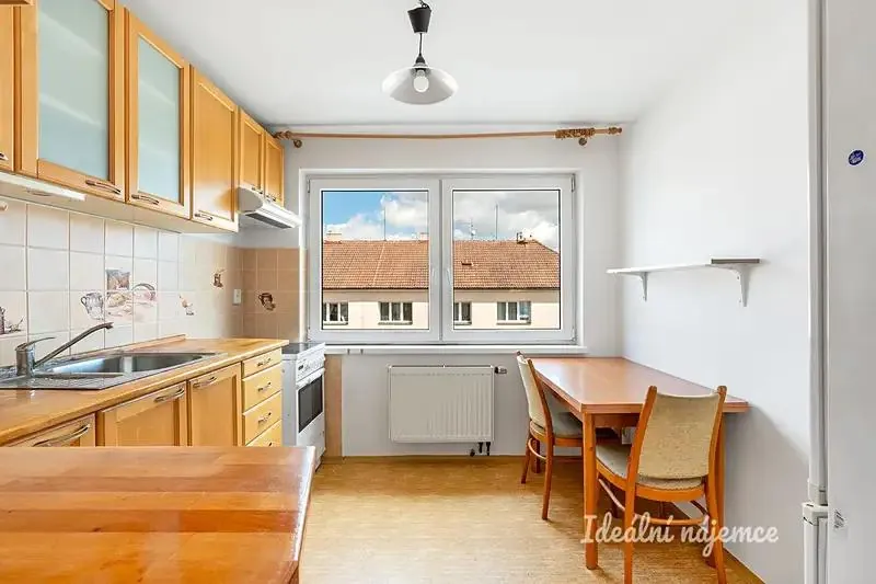 1+1, Kollárova 1095, Úvaly, Praha-východ, Středočeský kraj