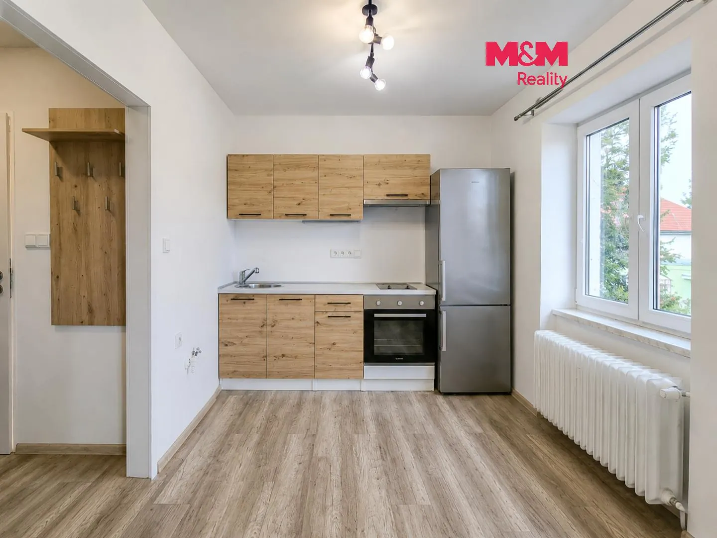 1+1, Závodu míru 583/11, Karlovy Vary, Karlovarský kraj