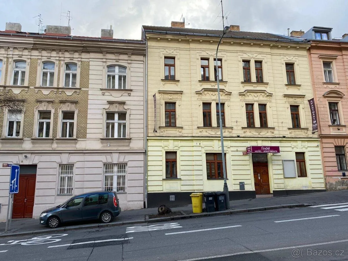 2+kk, U Santošky, Praha 5 - Smíchov