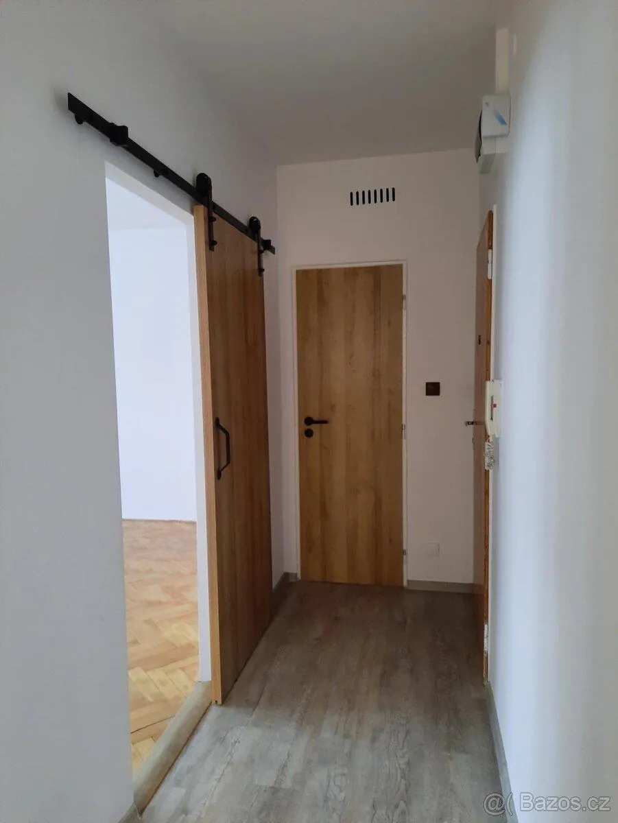 1+1, Dubková, Rožnov pod Radhoštěm, Vsetín, Zlínský kraj