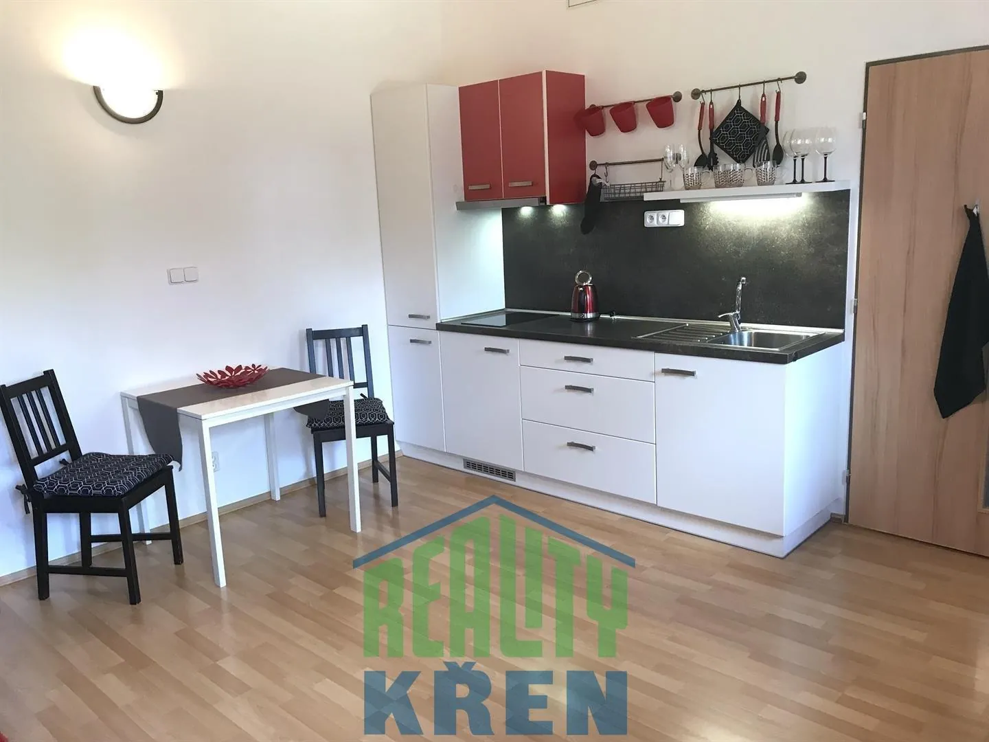 1+kk, Kolmá 230, Horoměřice, Praha-západ, Středočeský kraj