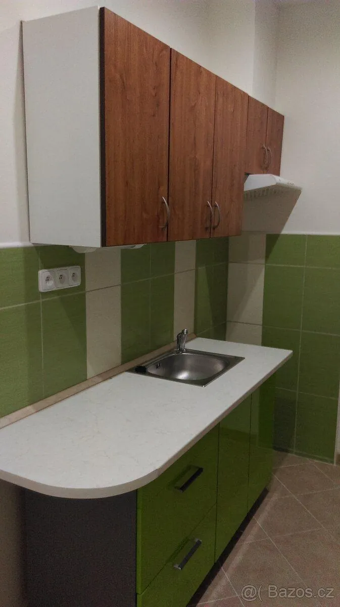 1+1, Nová Paka, Jičín, Královéhradecký kraj