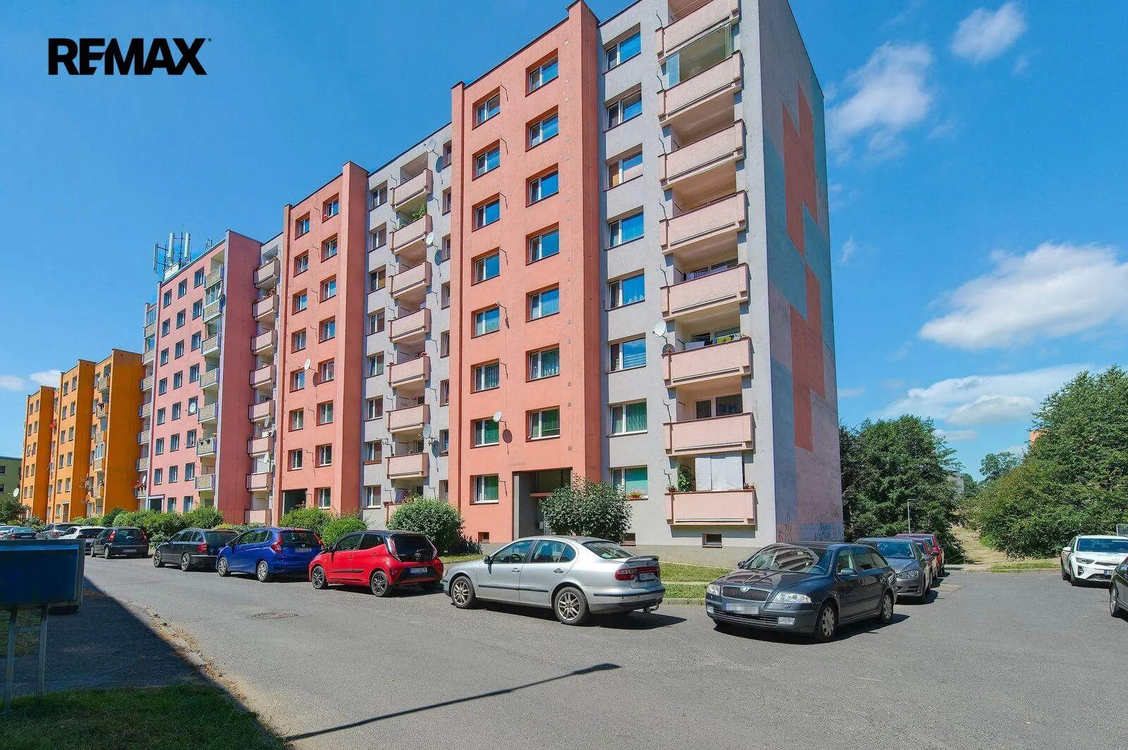 1+1, Neumannova 2631/19, Aš, Cheb, Karlovarský kraj