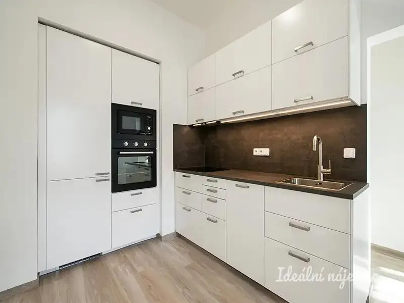 2+kk, Jindřicha Plachty 398/15, Praha 5 - Smíchov