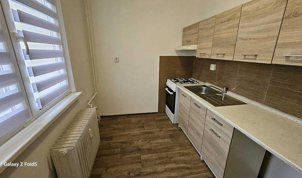 2+1, Vítězslava Nezvala, Most, Ústecký kraj