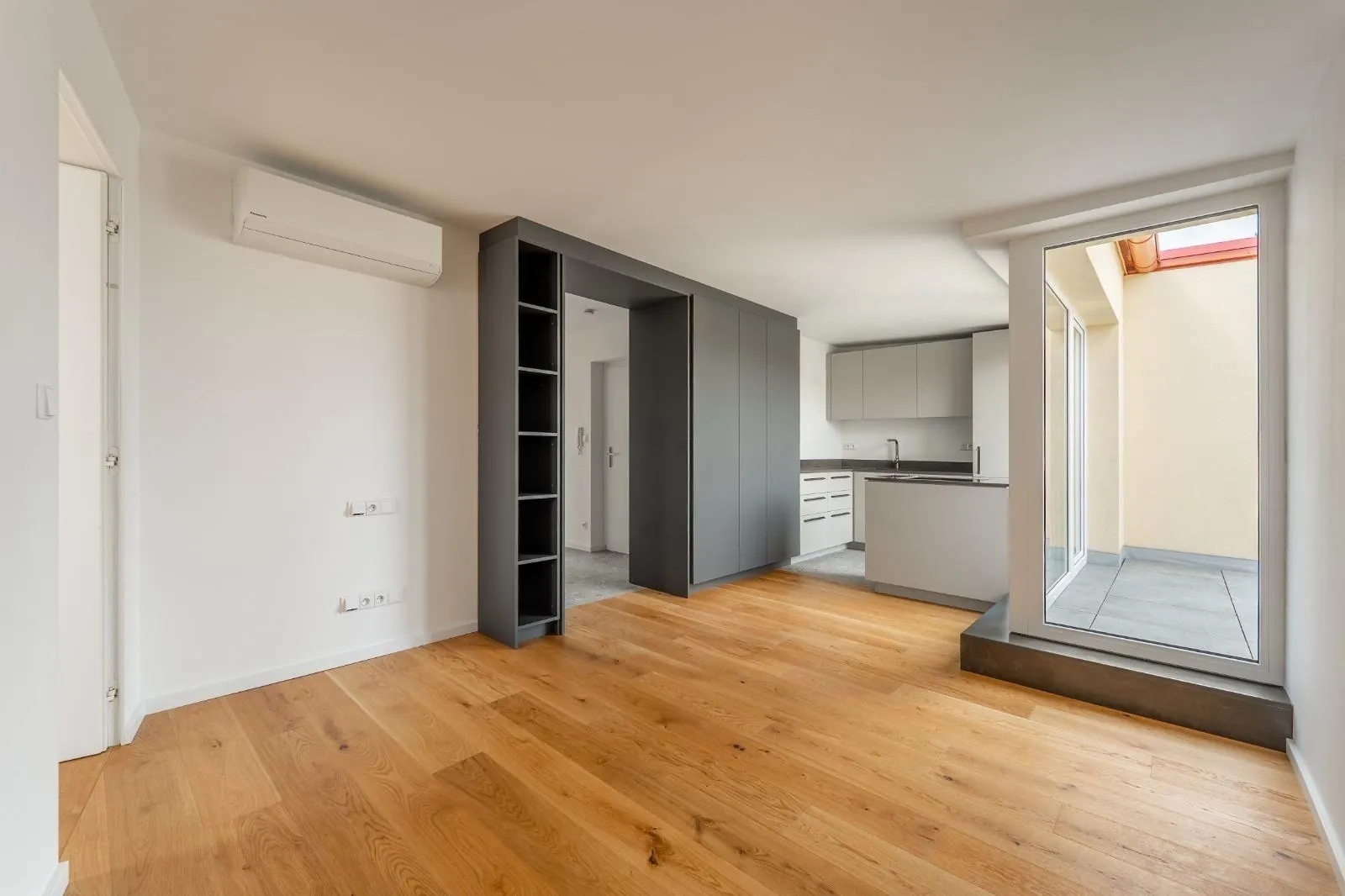 3+kk, U Uranie 1568/2, Praha 7 - Holešovice