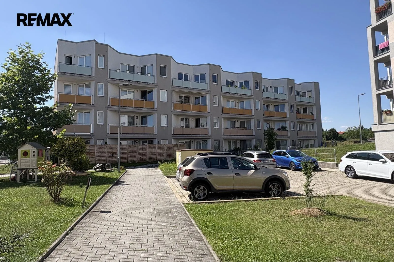 3+kk, U hřiště 873, Velký Osek, Kolín, Středočeský kraj