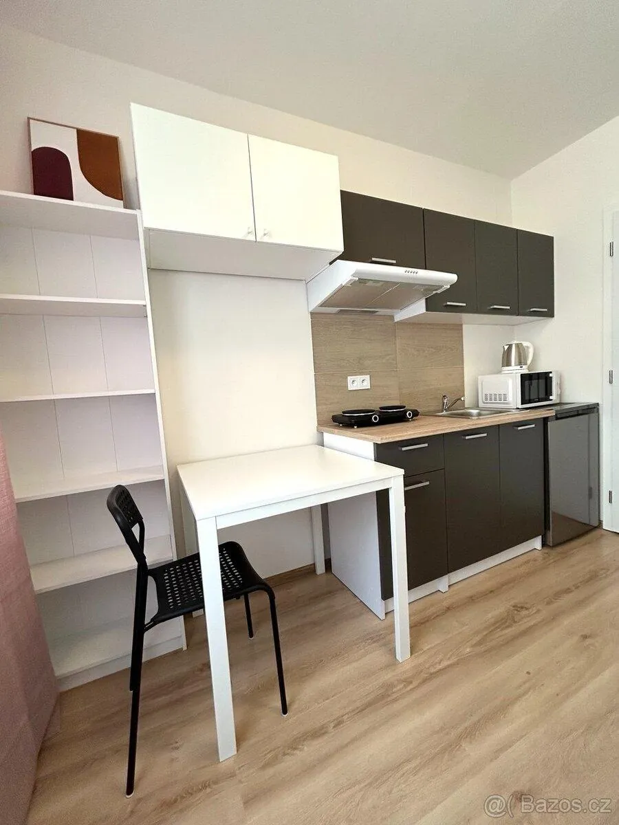 1+kk, Hřebečská 2591, Kladno, Středočeský kraj