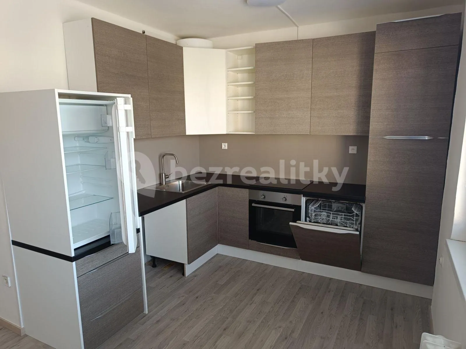 2+kk, U Uranie 1346/15, Praha 7 - Holešovice