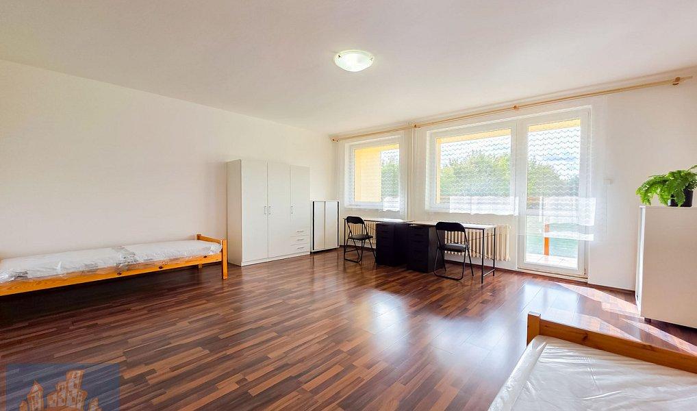 Pokoj, Jestřebická 640/1, Praha 8 - Čimice