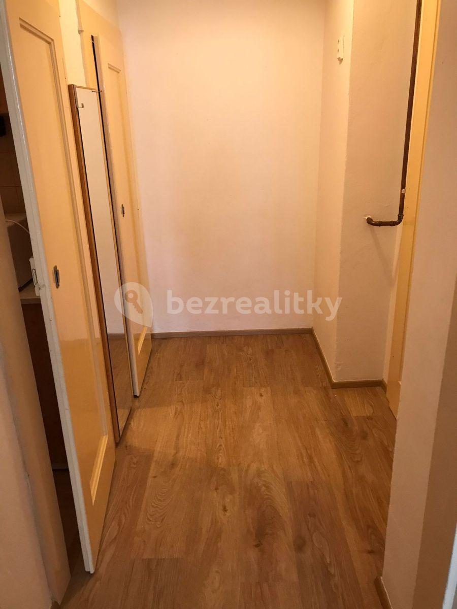 1+1, Lopatecká 1194/36, Praha 4 - Podolí