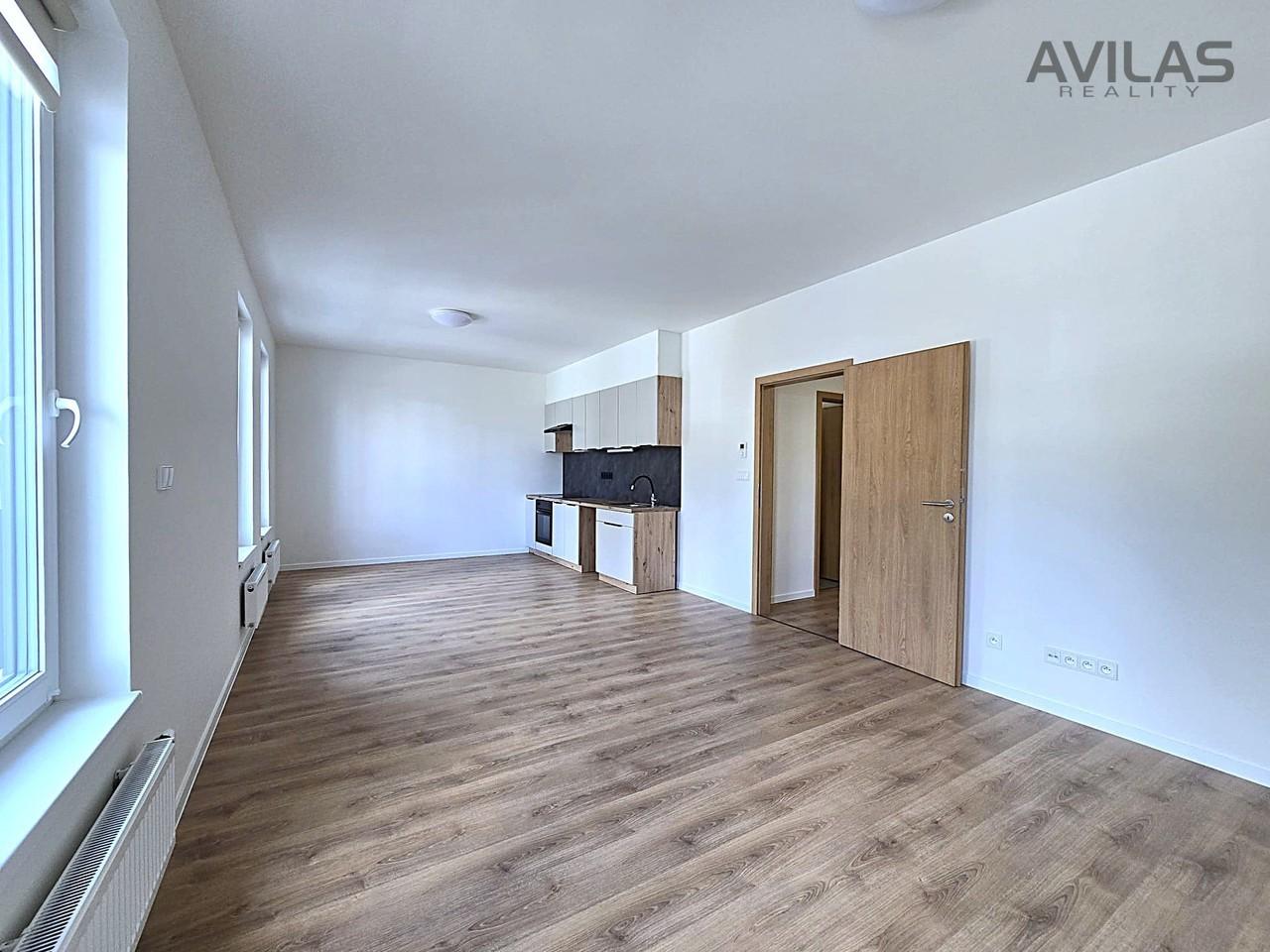 1+kk, 102. pluku 2452, Benešov, Středočeský kraj
