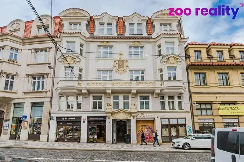 2+kk, Karmelitská 299/24, Praha 1 - Malá Strana