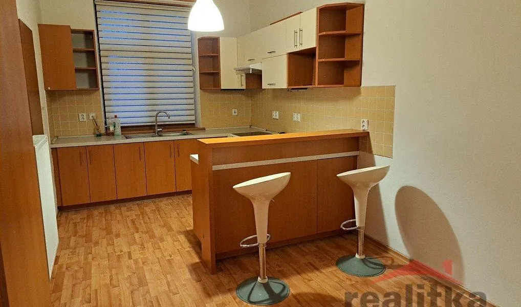 1+1, Polní 1079/31, Opava, Moravskoslezský kraj