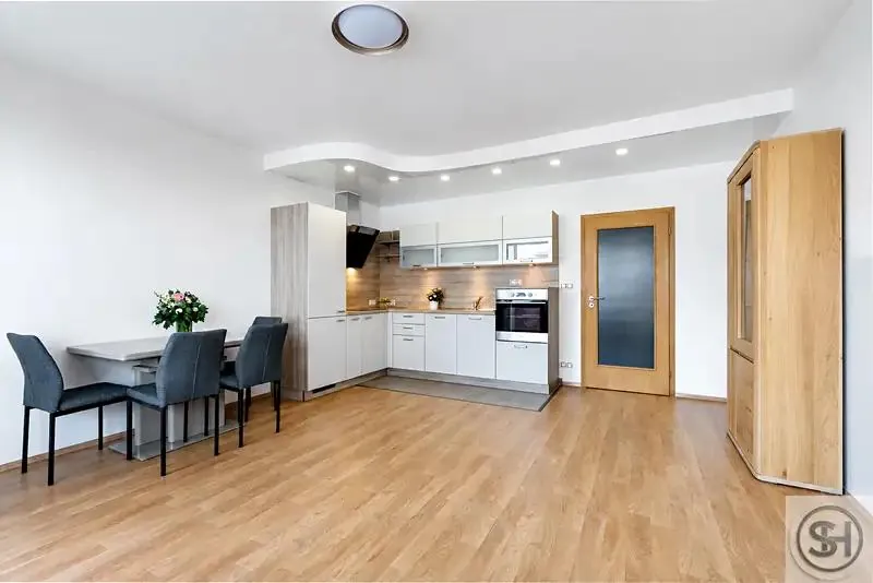 1+kk, Modenská 663/5, Praha 10 - Horní Měcholupy