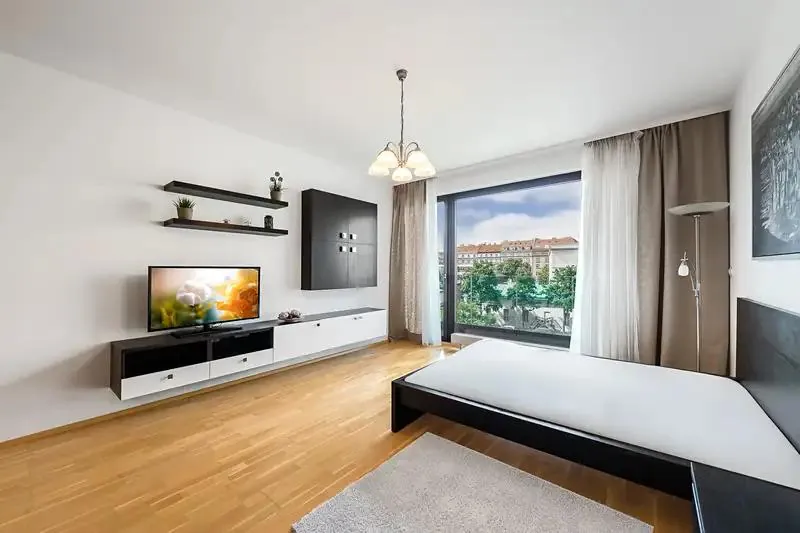 1+kk, Korunní 2569/108e, Praha 2 - Vinohrady