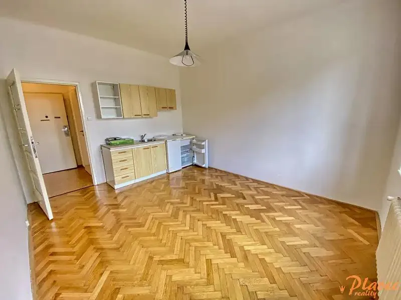 1+kk, Na Vítězné pláni 1183/6, Praha 4 - Nusle
