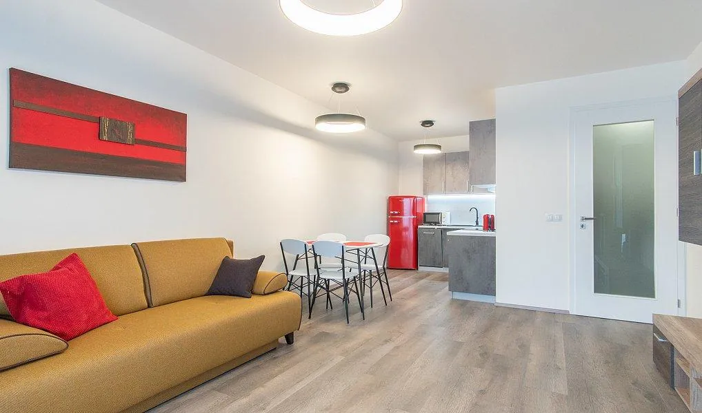 2+kk, Nekvasilova 692/27, Praha 8 - Karlín