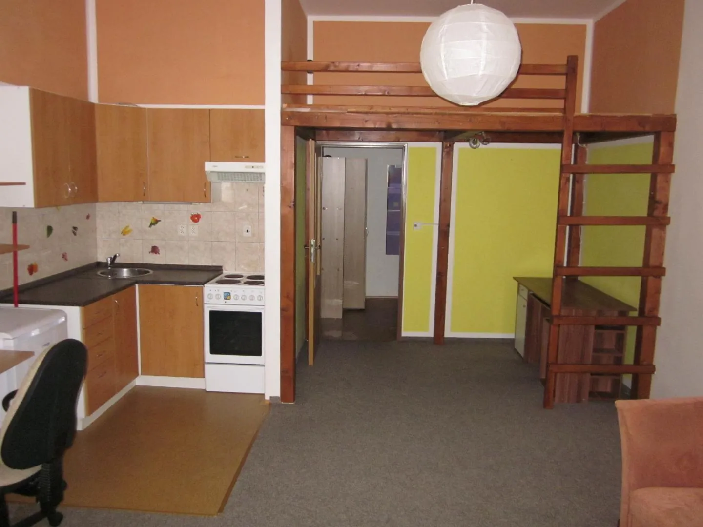 1+kk, Velké náměstí 144/14a, Hradec Králové, Královéhradecký kraj