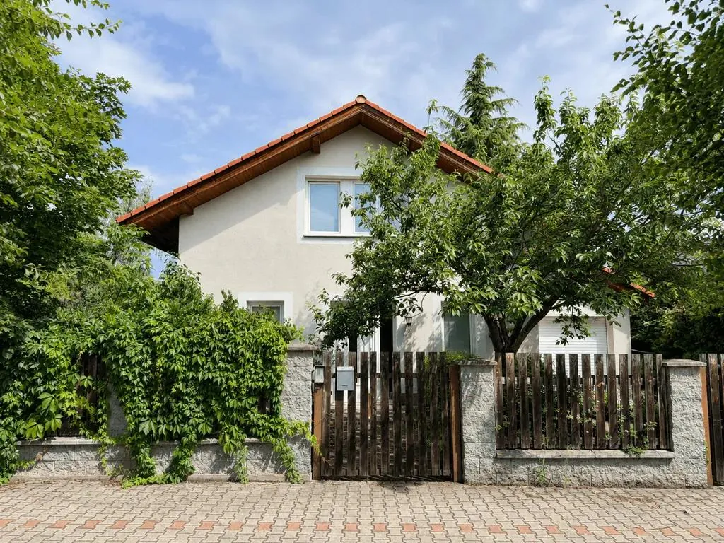 5+kk, 73, Trnová, Praha-západ, Středočeský kraj