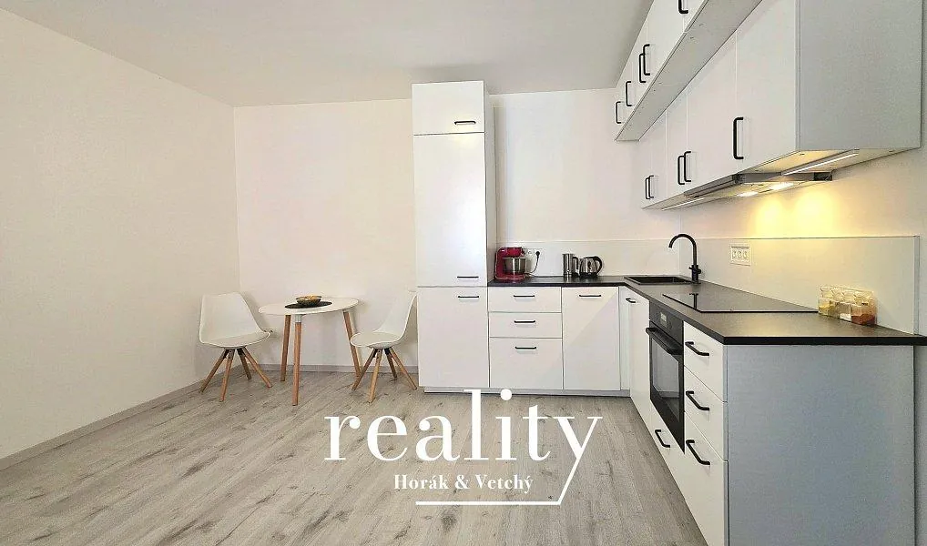 2+kk, Dukelských hrdinů, Hlubočky, Olomouc, Olomoucký kraj