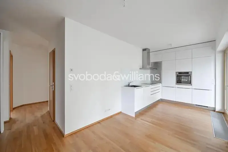 3+kk, Za Karlínským přístavem, Praha 8 - Karlín