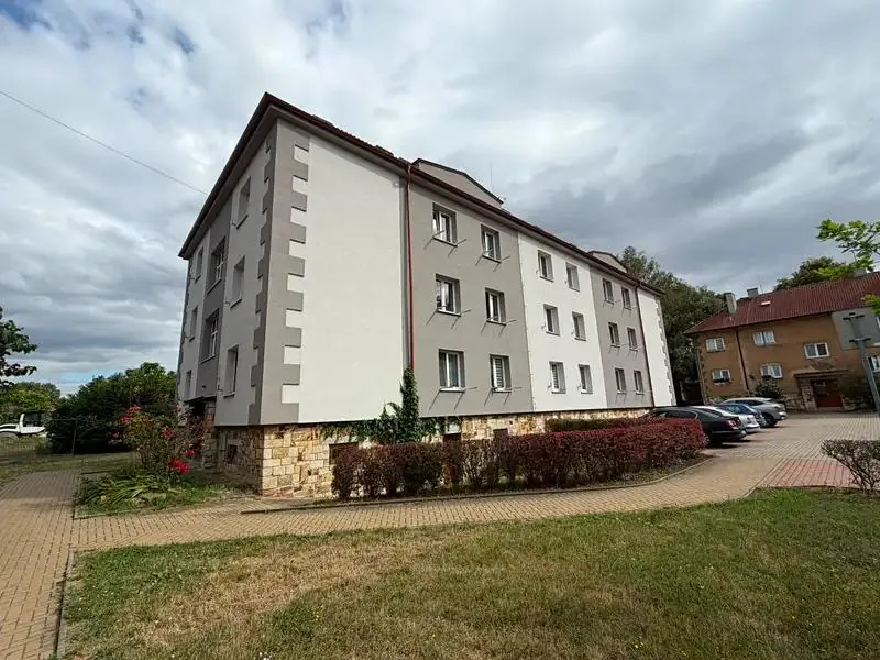 1+1, U Nadjezdu 874/7, Lovosice, Litoměřice, Ústecký kraj