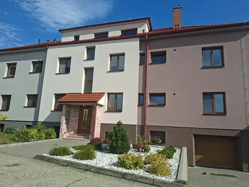 2+kk, 35, Blatnice pod Svatým Antonínkem, Hodonín, Jihomoravský kraj