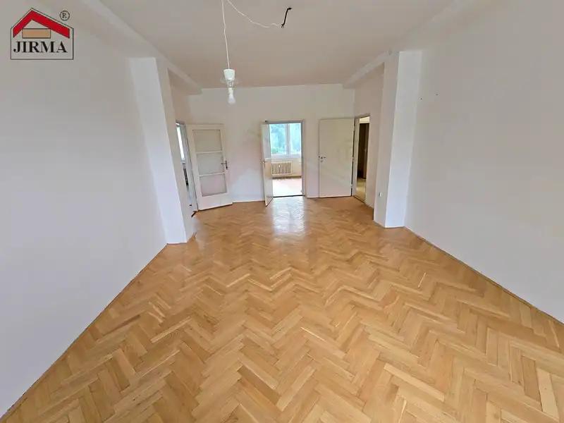 3+1, U Křižovatky, Kolín, Středočeský kraj