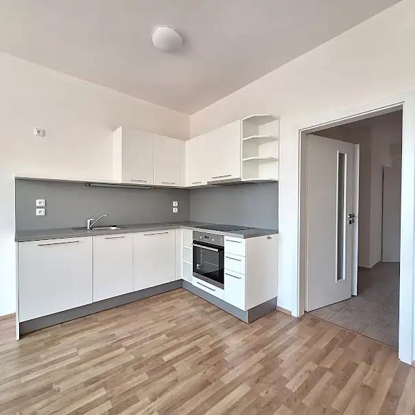 2+kk, Malá Plynární, Praha 7 - Holešovice