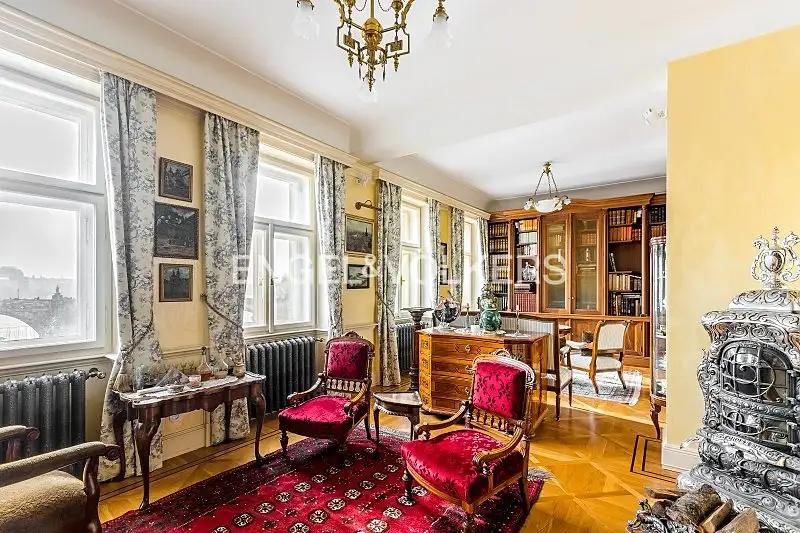 3+1, U lužického semináře, Praha 1 - Malá Strana