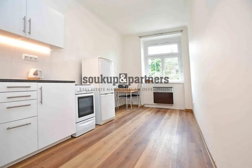 2+kk, Černokostelecká, Praha 10 - Strašnice