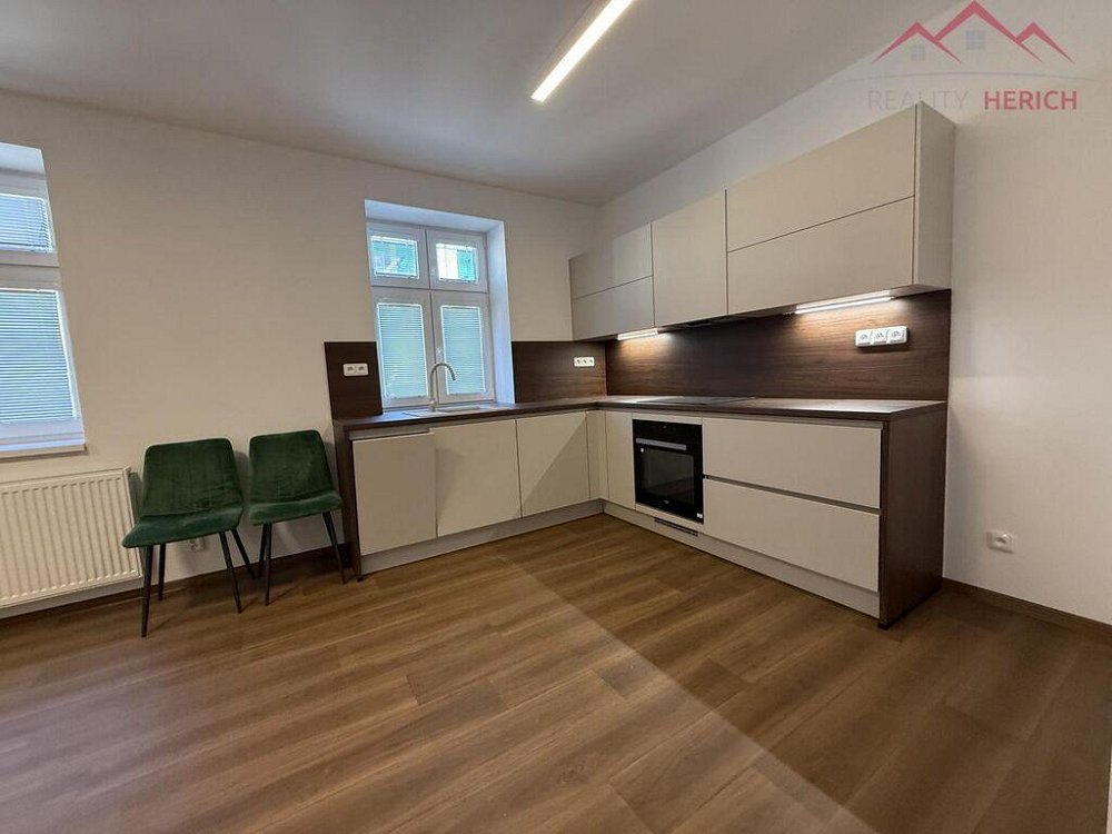 3+kk, Vršovců, Chomutov, Ústecký kraj