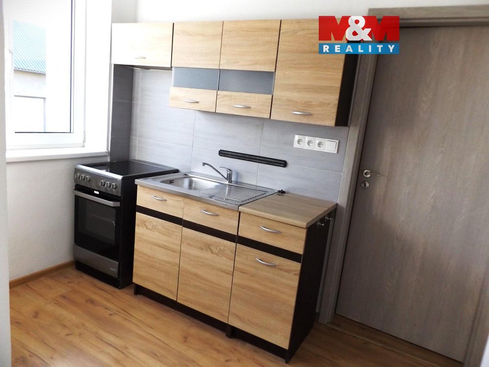 1+1, Ostravská, Petřvald, Karviná, Moravskoslezský kraj