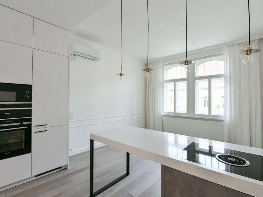 2+kk, náměstí Jiřího z Poděbrad, Praha 3 - Vinohrady