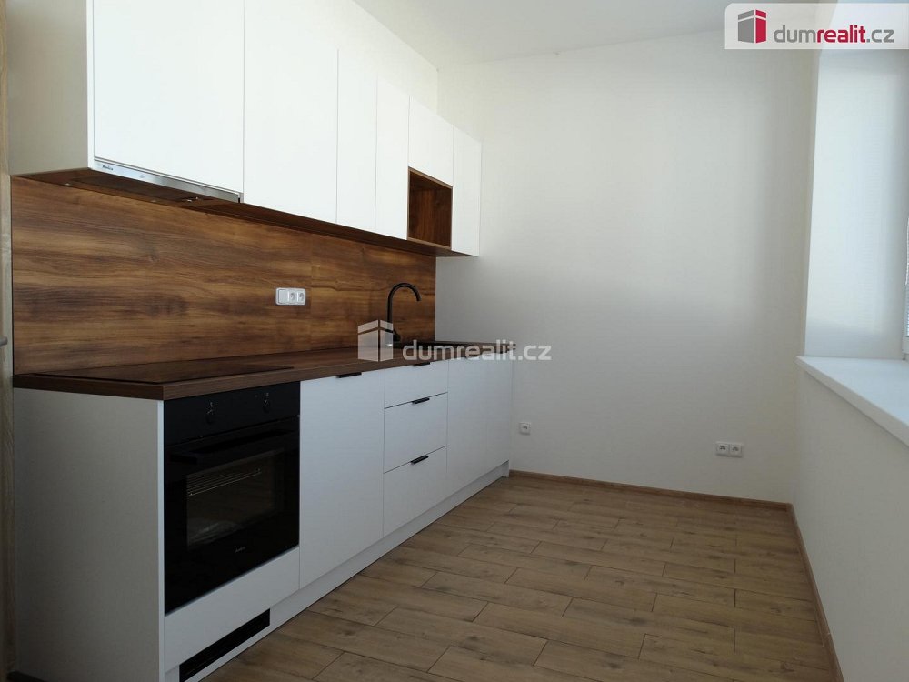 1+kk, Svatoplukova, Veselí nad Moravou, Hodonín, Jihomoravský kraj