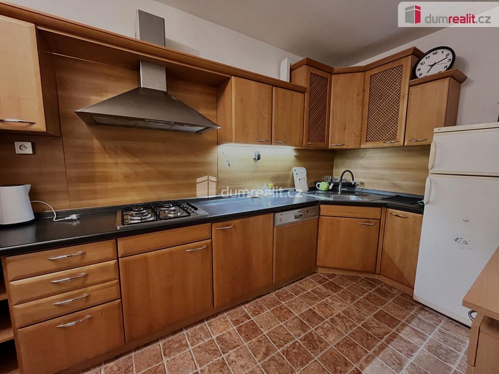 3+1, Pod školou, Teplice, Ústecký kraj