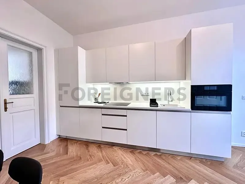 2+kk, Velehradská, Praha 3 - Vinohrady
