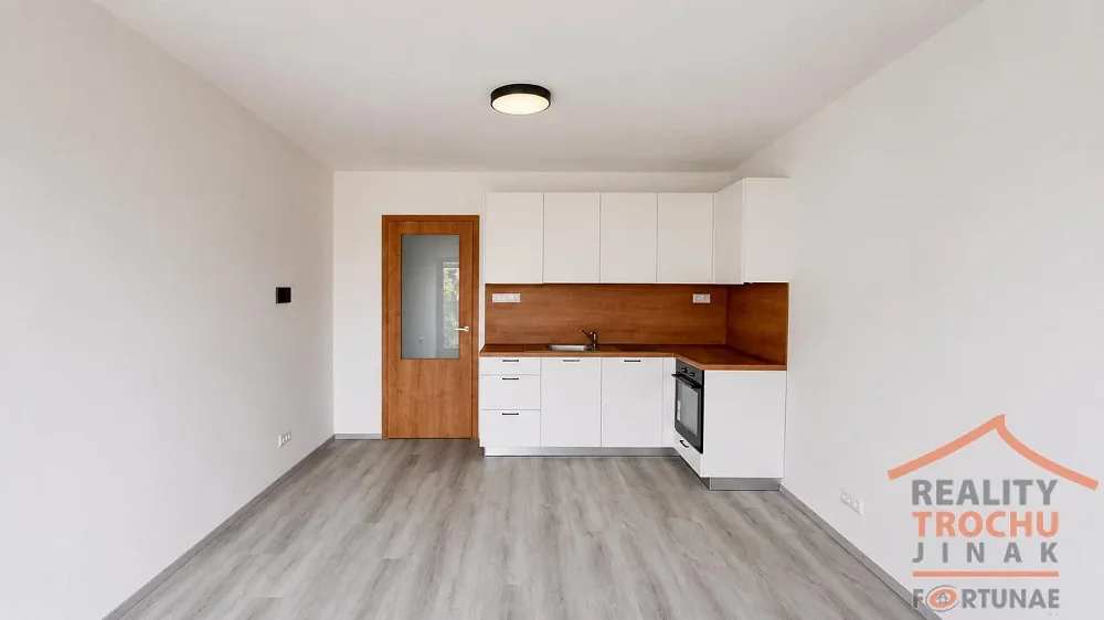 1+kk, Pod Zámečkem, Hradec Králové, Královéhradecký kraj
