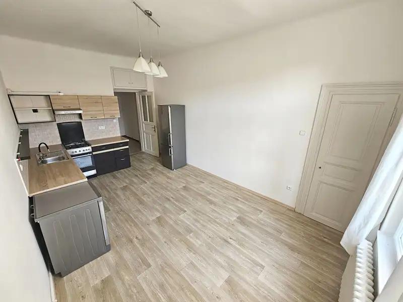 2+kk, Krymská, Praha 10 - Vršovice