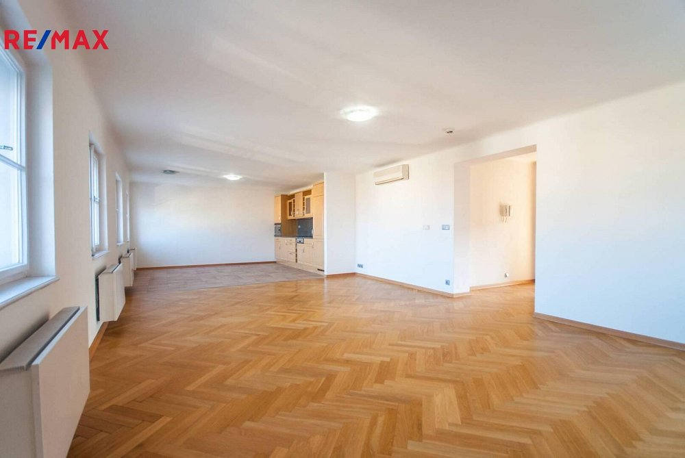 2+kk, Loretánská, Praha 1 - Hradčany