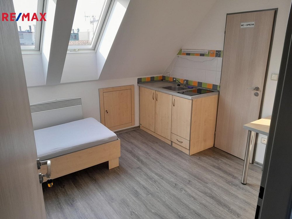 1+kk, Oblekovická, Znojmo, Jihomoravský kraj