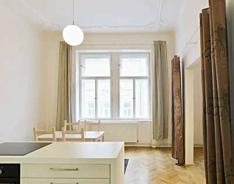 2+kk, Řehořova, Praha 3 - Žižkov