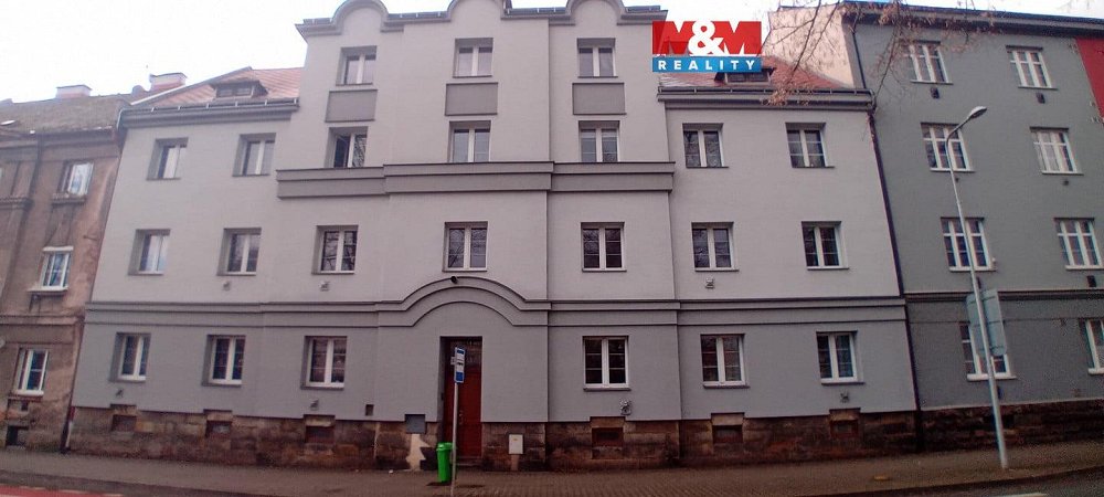 2+kk, nábřeží Benešovo, Dvůr Králové nad Labem, Trutnov, Královéhradecký kraj