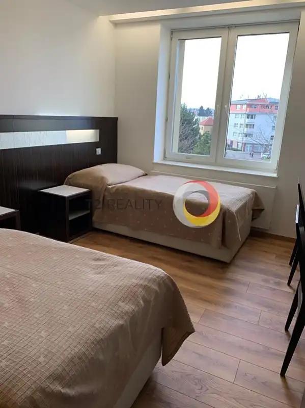 1+kk, Suchdolské náměstí, Praha 6 - Suchdol