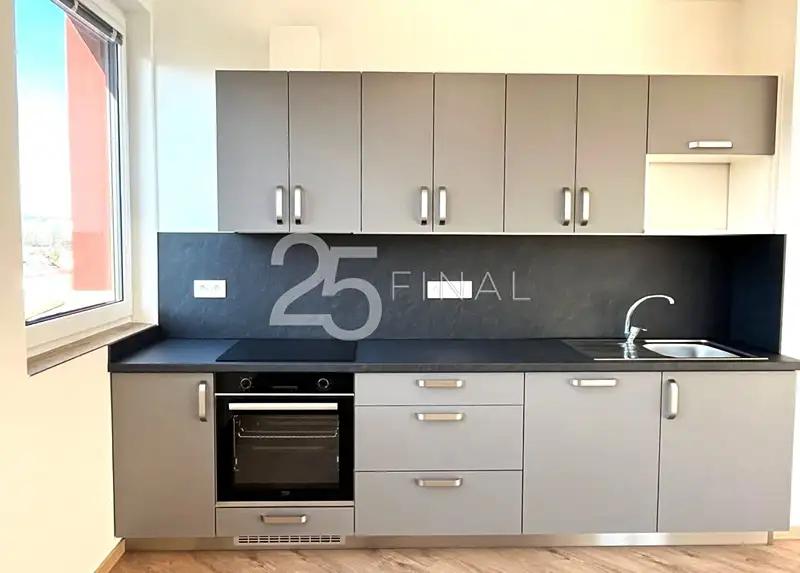 3+kk, Manželů Burdychových, Červený Kostelec, Náchod, Královéhradecký kraj