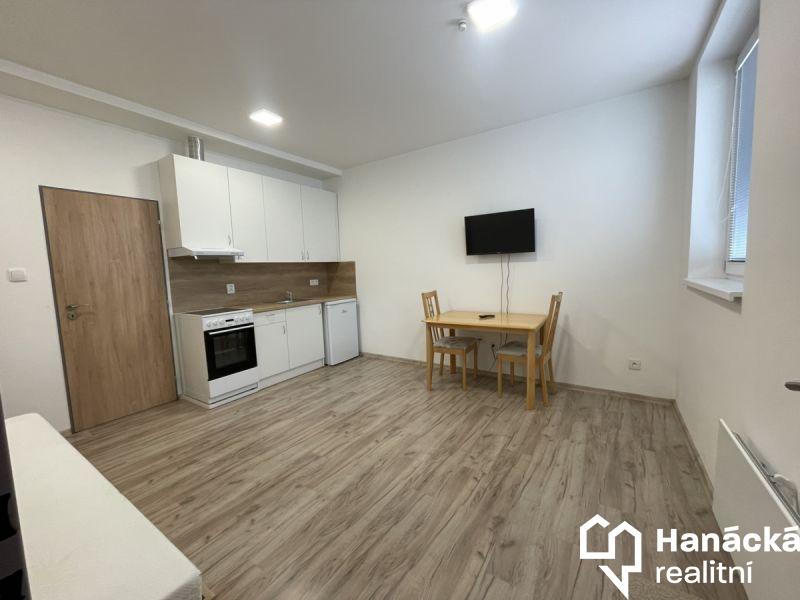1+kk, Nádražní, Bystřice pod Hostýnem, Kroměříž, Zlínský kraj