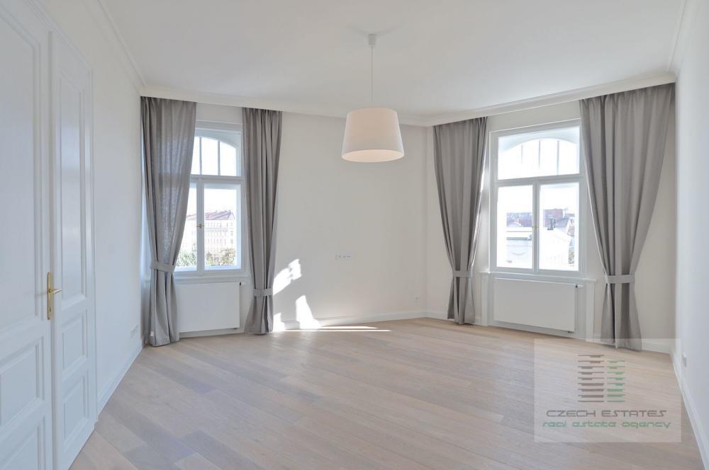 4+kk, náměstí Jiřího z Poděbrad, Praha 2 - Vinohrady